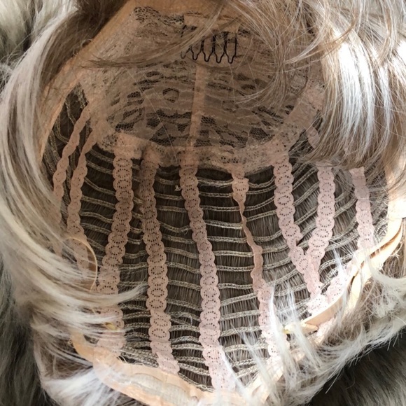 ?BLONDE BROWN MIX FULL CAP  WIG? *NWT*
? main image 8